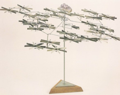 روح منوچهر شیبانی در خانه‌ کاج